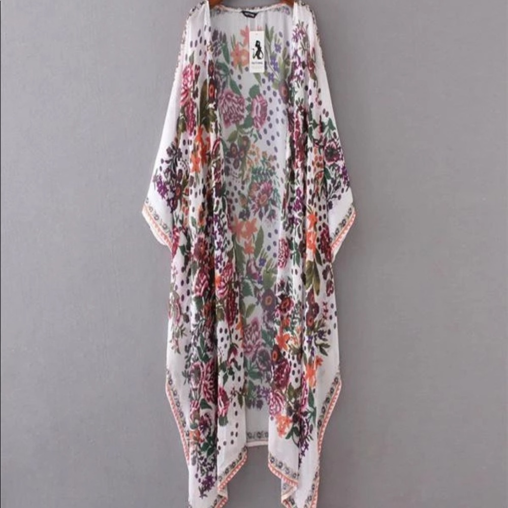 Flash Sale! ⚡️Whimsical Boho Floral Long Kimono - Picture 3 of 8